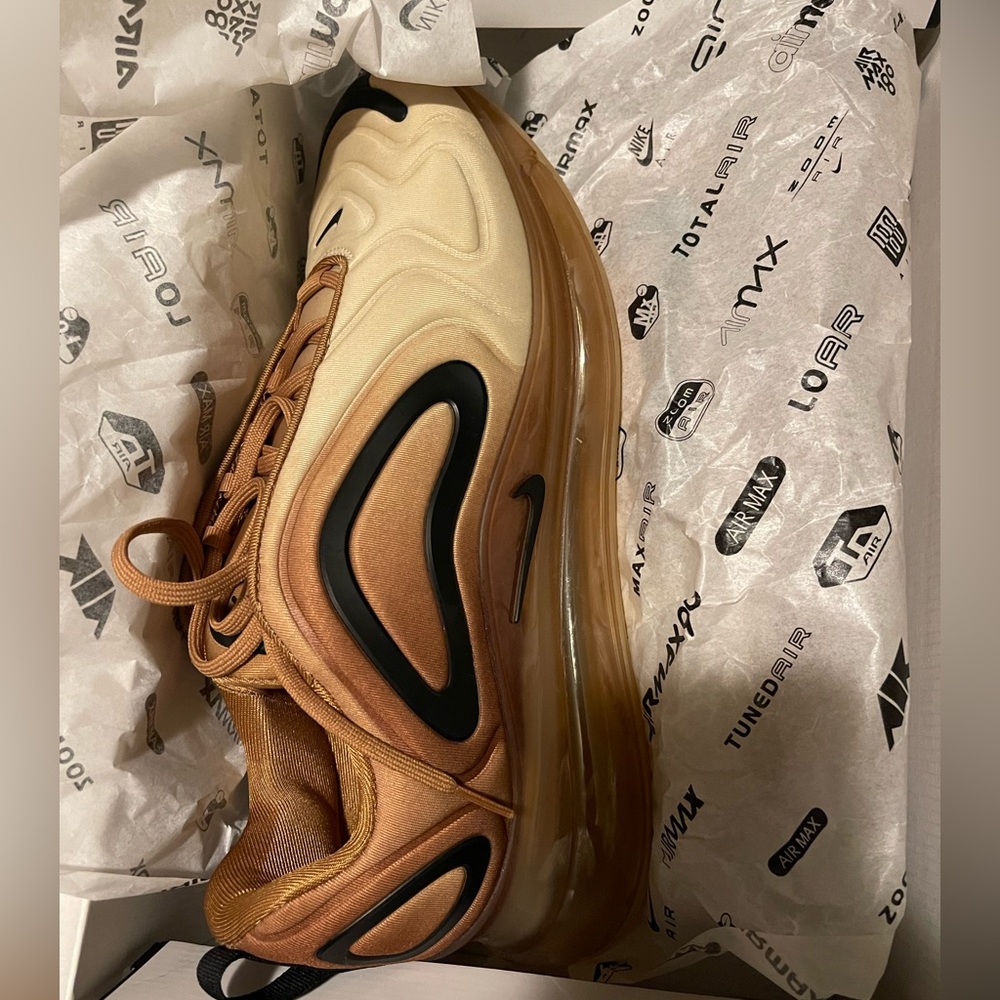 COPY - Brand new air max 720